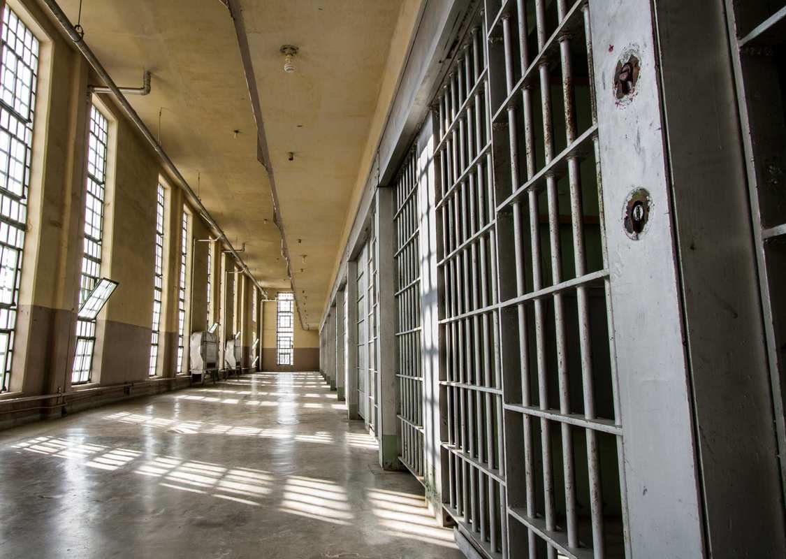 An empty prison hallway. Advocates worry that the hemp legalization amendment in the 2018 Farm Bill would exclude some of society’s most vulnerable people from the new hemp industry.
