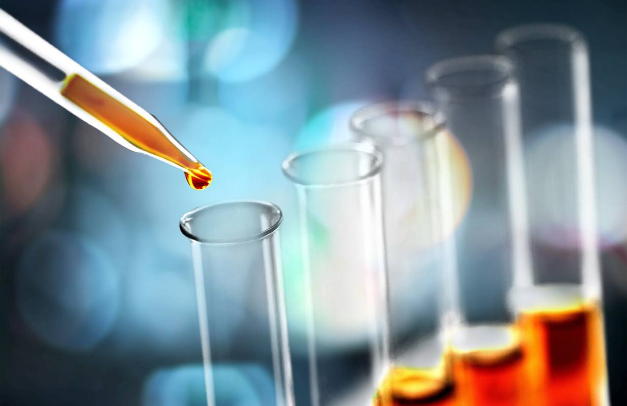 We asked an expert to explain CBD water solubility and bioavailability. Photo: Science laboratory test tubes and laboratory equipment